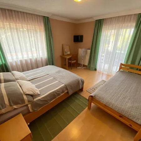 Lux Guest house