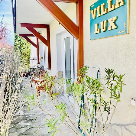 Lux Pensión 3*