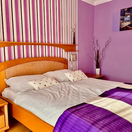 Lux Guest house