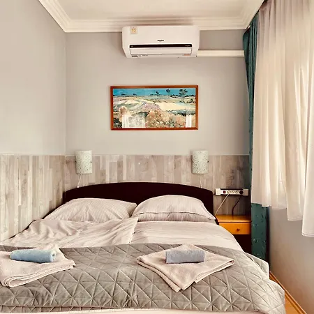 Lux Guest house